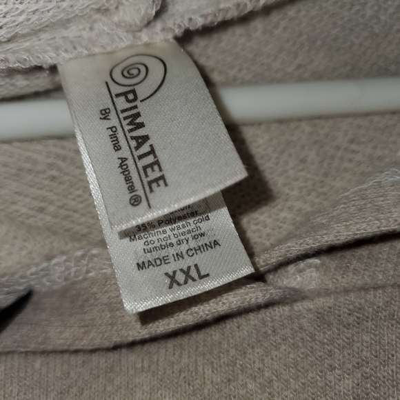 Light sweatshirt with hood - Picture 2 of 3